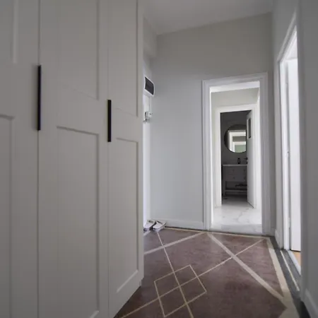 Beautiful In Old Apartament