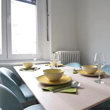 Beautiful In Old Appartement *