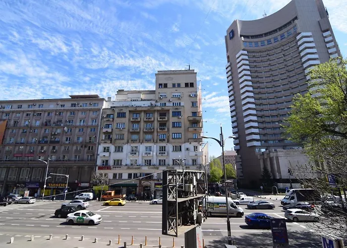 Beautiful In Old Apartman Bukarest