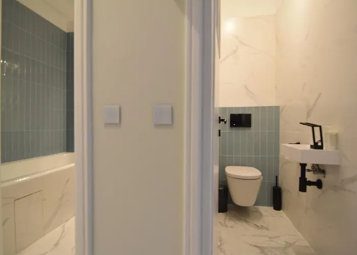 Beautiful In Old Apartman *