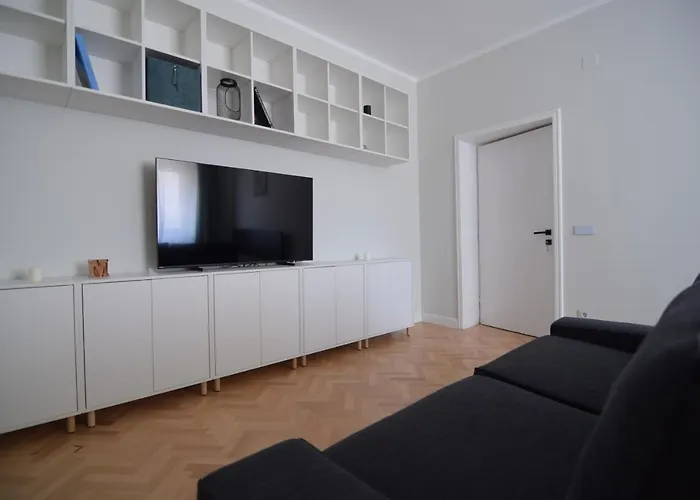 Beautiful In Old Bukurešť