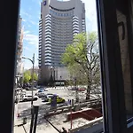 Beautiful In Old Apartman Bukarest
